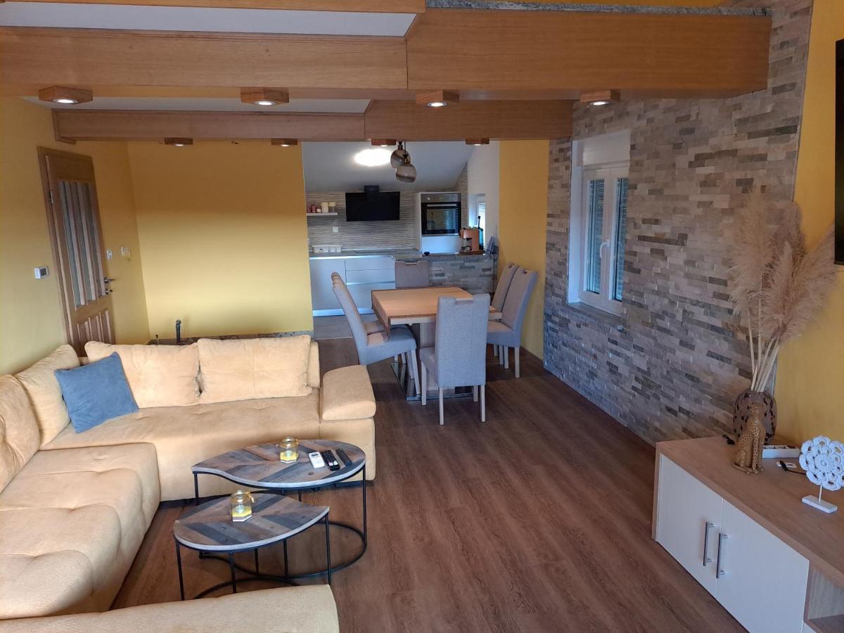 Apartman Vidas Palit Exterior photo