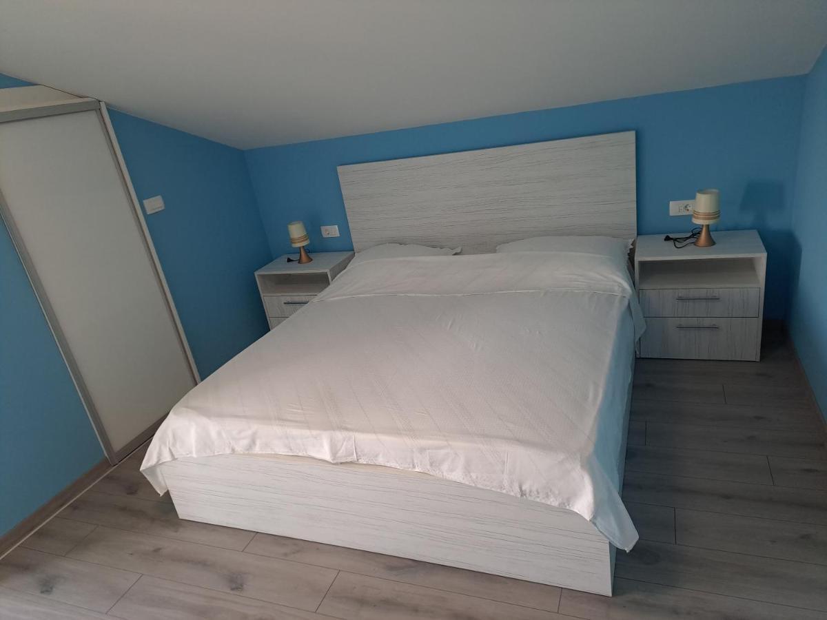Apartman Vidas Palit Exterior photo